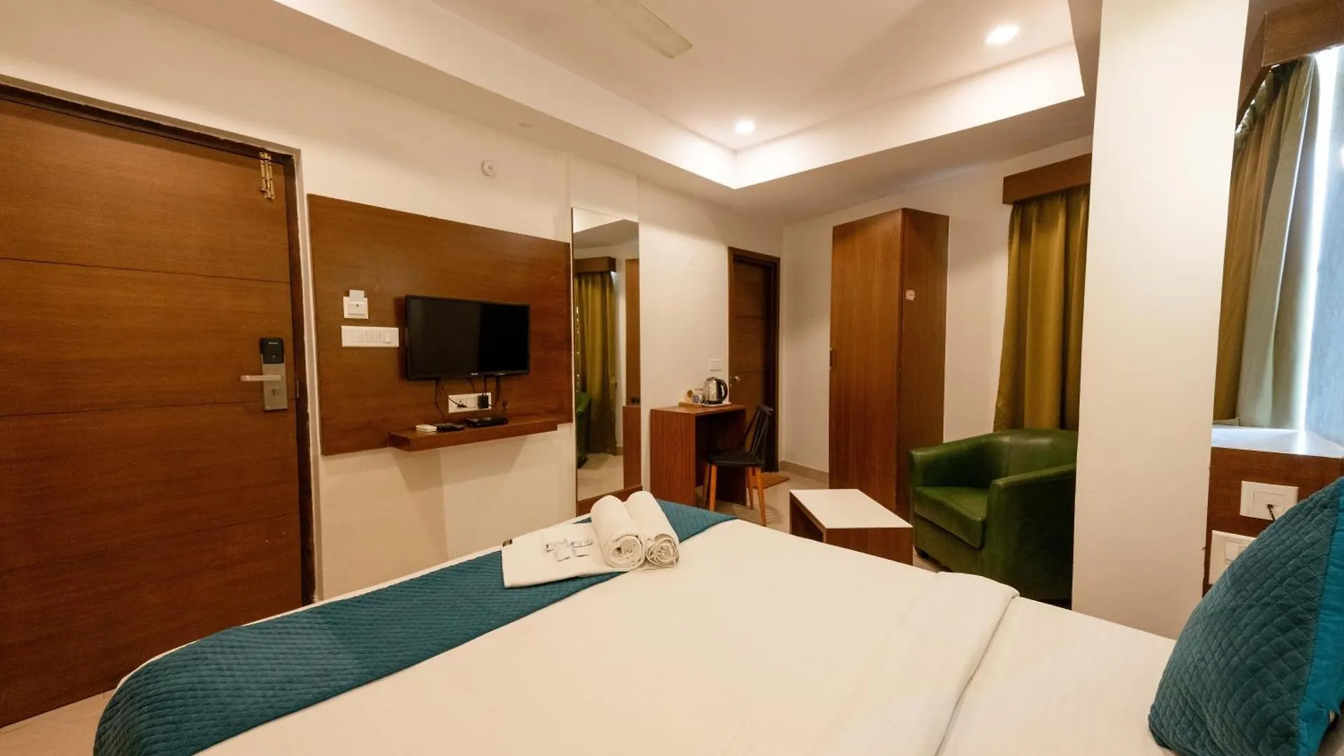 Regalia Inn &Suites Mysore