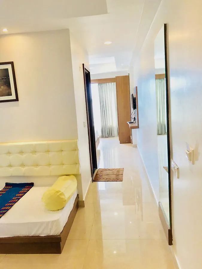 Regalia Inn &Suites Mysore 3*,